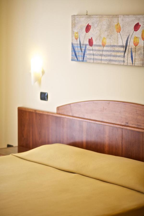 Lo Scacciapensieri Hotel & Restaurant Monteroni di Lecce Room photo